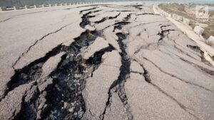GEMPA GUNCANG