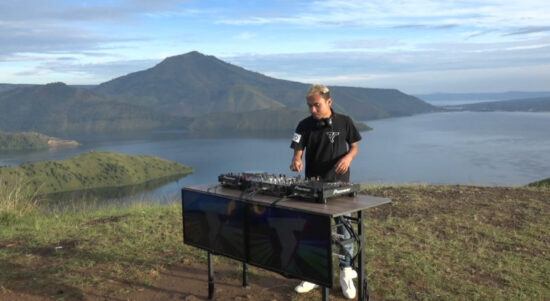 Keren! Lewat Musik dan YouTube DJ Cliffrs Angkat Pariwisata Tanah Batak
