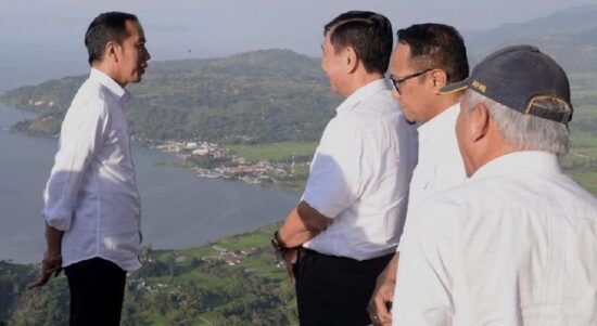 Jokowi Ingin Kecantikan Danau Toba Mendunia