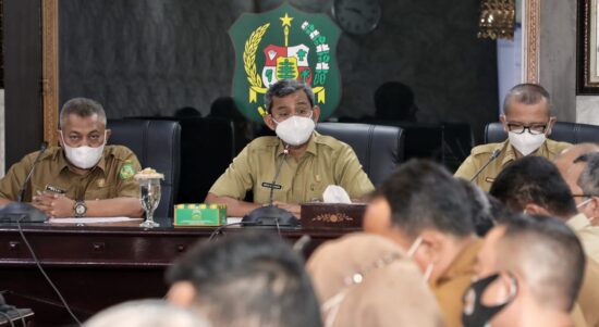 PHOTO-2021-03-15-18-13-26(1) Walikota Medan Intruksikan OPD dan Camat Kolaborasi Tangani Kebersihan