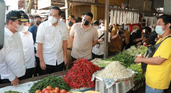 Walikota Medan Bersama Mendag dan Gubsu Tinjau Pasar Tradisional Belawan