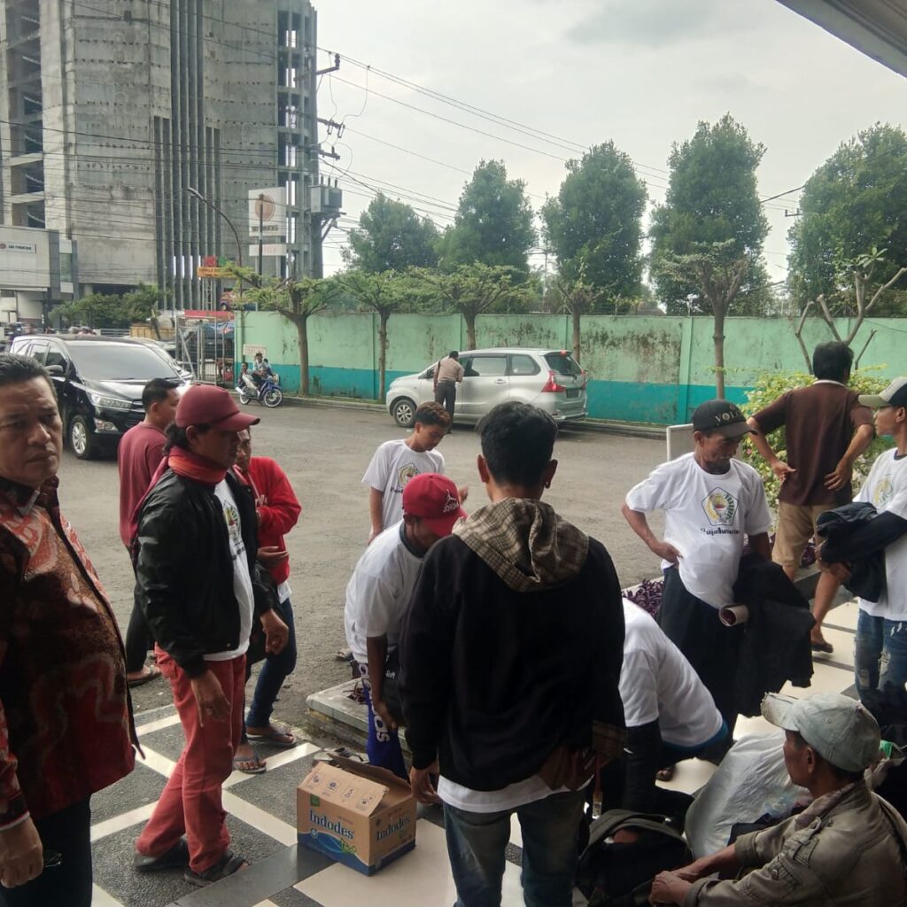 Dinsos Fasilitasi Kepulangan Warga Lumajang Korban Penipuan