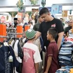 Bobby Nasution Bawa Anak Yatim Dhuafa Beli Baju Lebaran Bobby Nasution Bawa Anak Yatim Dhuafa Beli Baju Lebaran